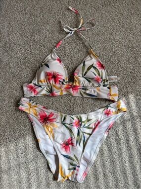 Shade & Shore bikini